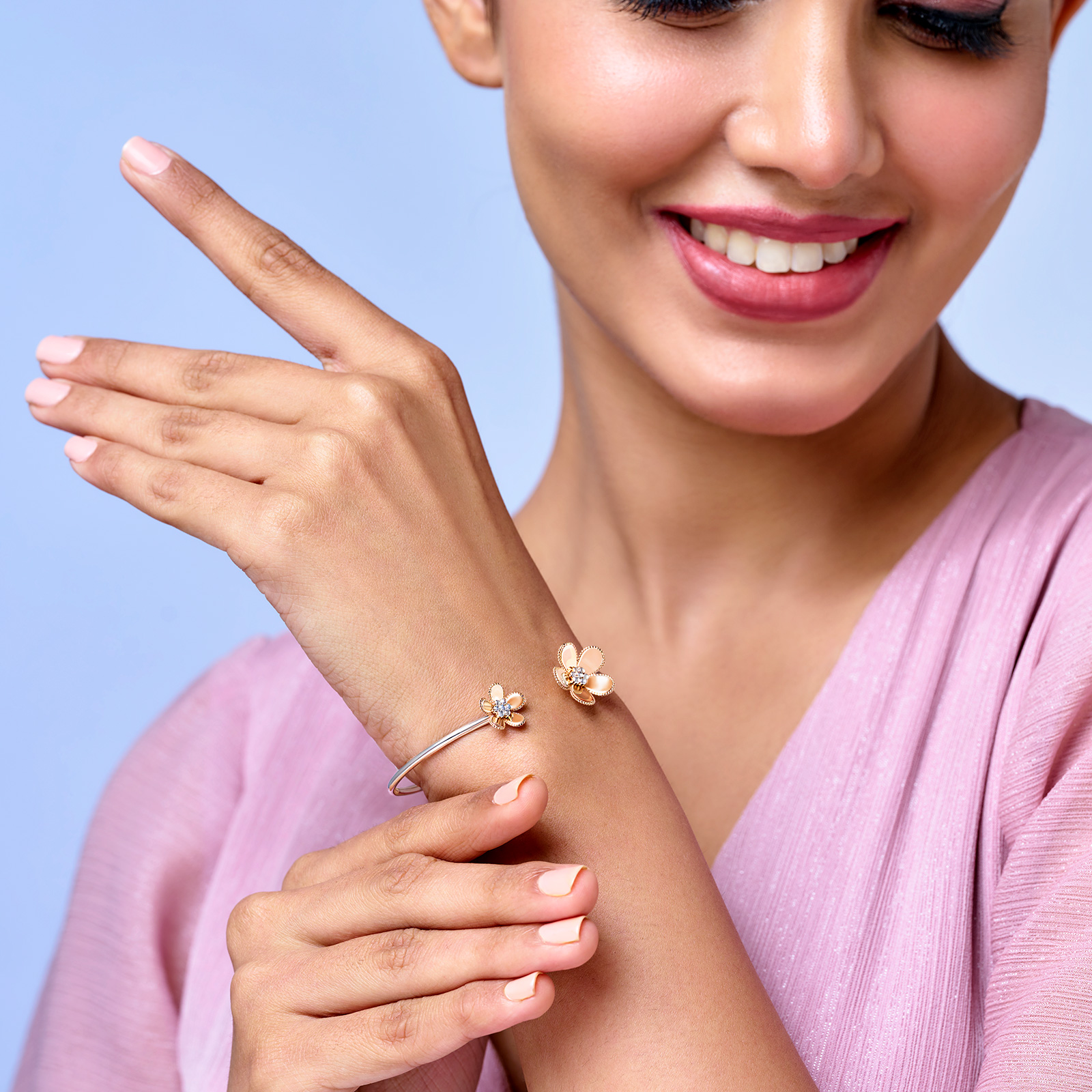 American Diamond clasp bracelet- rose gold - zevarqueens.com